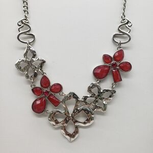 Elegant Red Gems and Silver Floral Fashion Necklace